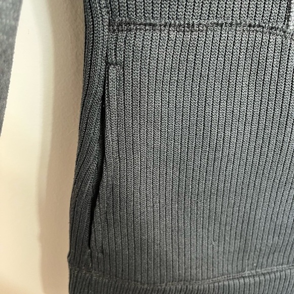 Women’s PrAna Gray Black Tobi Ribbed  Zip Front Knit Sweater Jacket Size Medium - Picture 4 of 12